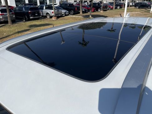 Used 2023 Mitsubishi Outlander SEL image 8