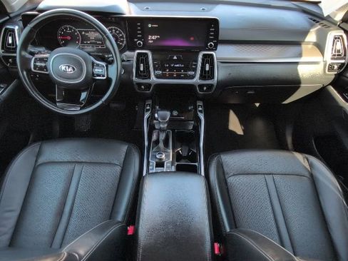 Used 2021 Kia Sorento SX image 5