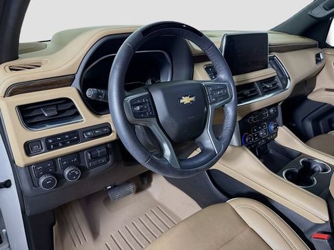 Used 2023 Chevrolet Tahoe Premier w/ Advanced Technology Package AWD/4WD image 9