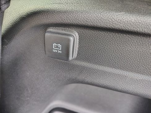 Certified 2025 Jeep Grand Cherokee L Limited w/ Luxury Tech Group II image 13