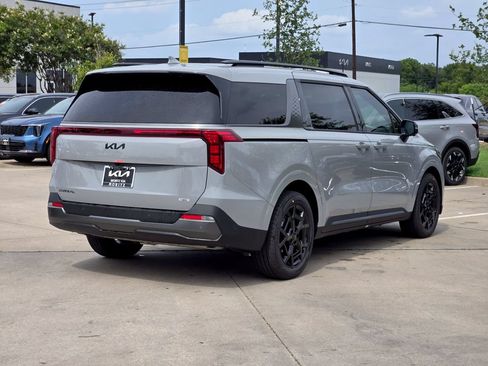 New 2026 Kia Carnival SX FWD image 4