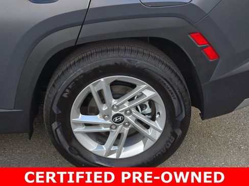 Used 2025 Hyundai Tucson SE image 34