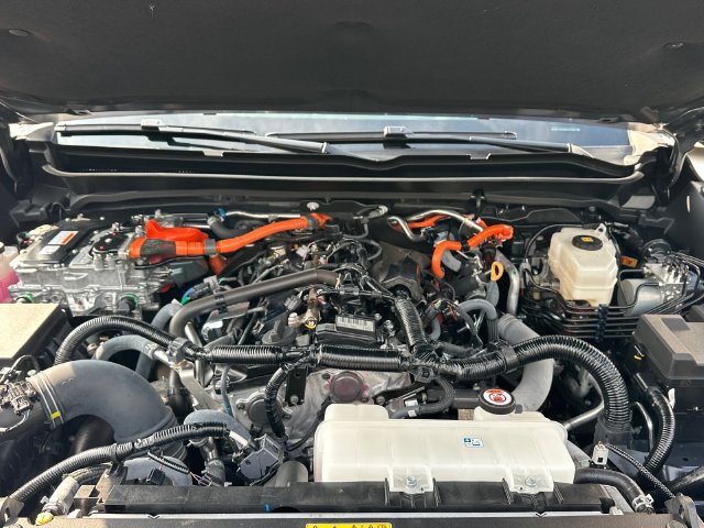 Used 2024 Toyota Tacoma Limited AWD/4WD image 28