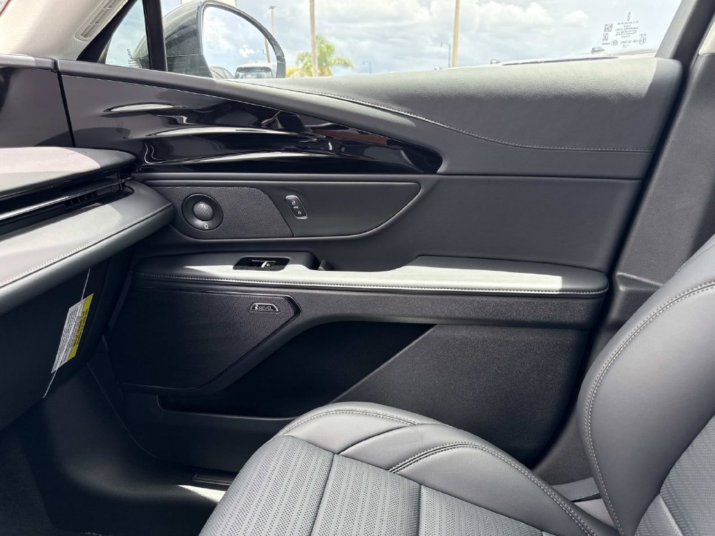 New 2026 Lincoln Nautilus Reserve AWD/4WD image 22