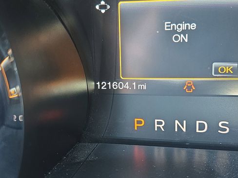 Used 2016 Ford Mustang Premium image 15