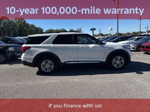 Used 2023 Ford Explorer XLT w/ Equipment Group 202A image 9