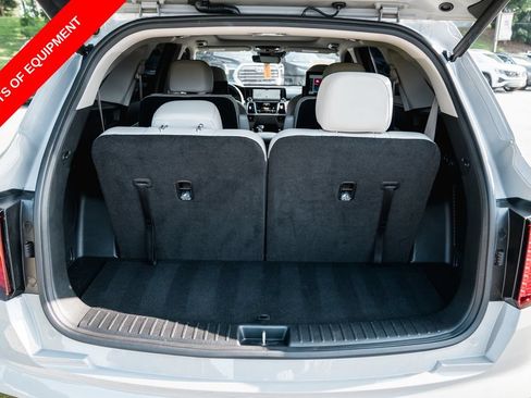 Used 2023 Kia Sorento EX w/ Panoramic Sunroof Package FWD image 7