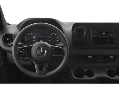 Used 2025 Mercedes-Benz Sprinter 2500 image 7