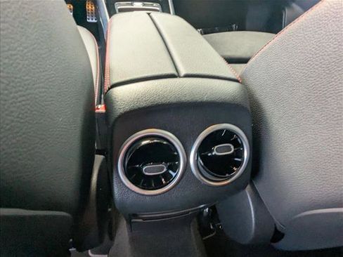 Certified 2025 Mercedes-Benz GLA 250 image 17