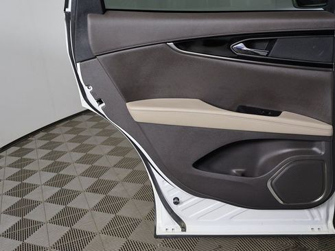 Used 2022 Lincoln Nautilus Reserve image 25