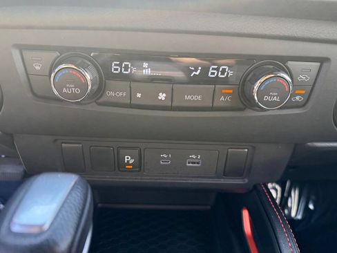 Used 2025 Nissan Frontier PRO-4X AWD/4WD image 22