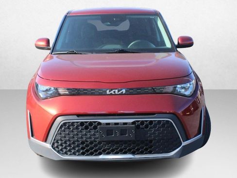 Used 2023 Kia Soul LX image 10