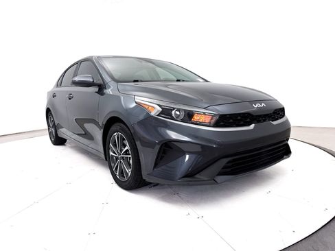 Used 2022 Kia Forte LXS FWD image 11