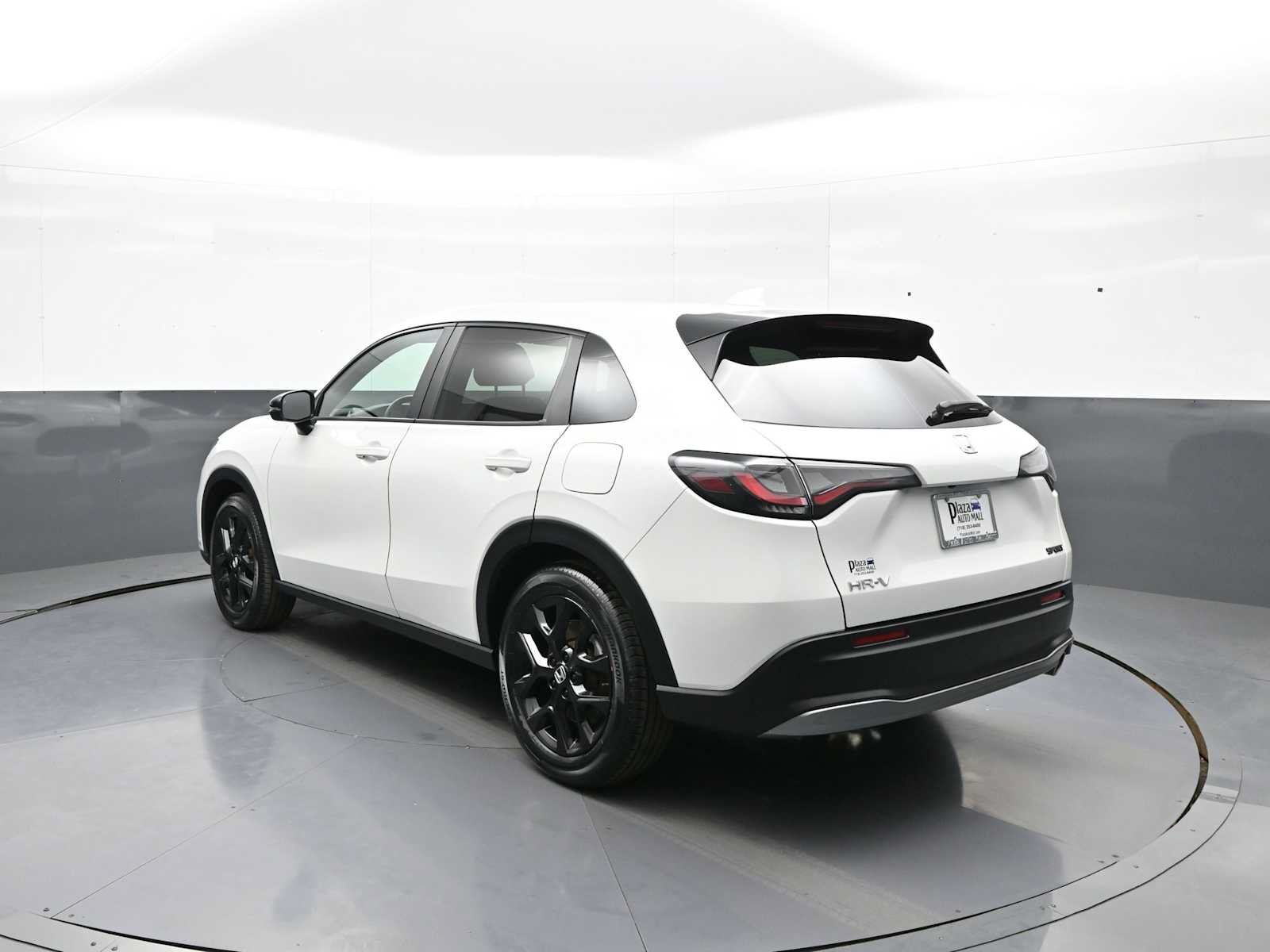 Certified 2025 Honda HR-V Sport image 8