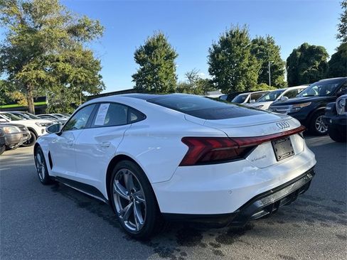 Used 2022 Audi e-tron GT Premium Plus image 3