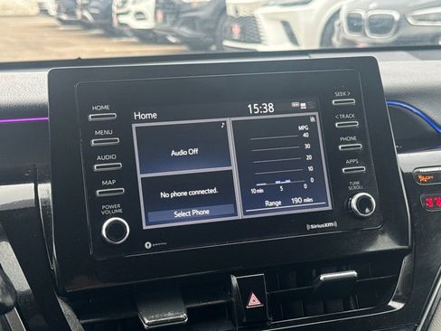 Used 2021 Toyota Camry LE image 20