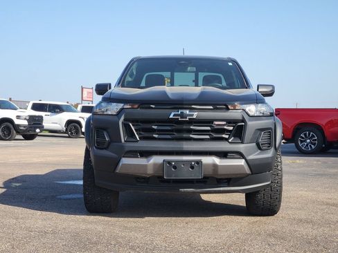 Used 2024 Chevrolet Colorado Trail Boss AWD/4WD image 2