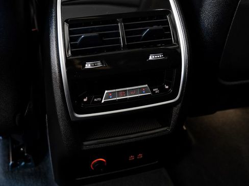 Used 2024 BMW X7 xDrive40i AWD/4WD image 48