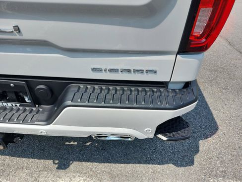 Used 2025 GMC Sierra 1500 Denali Ultimate AWD/4WD image 5