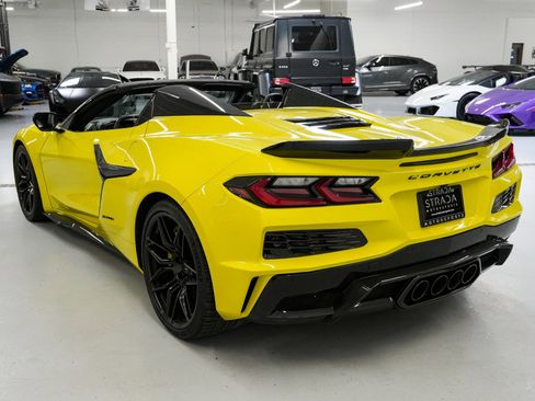 Used 2023 Chevrolet Corvette Z06 w/ Stealth Interior Trim Package image 6