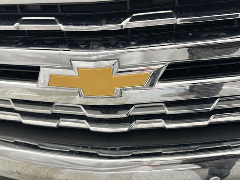 Used 2020 Chevrolet Silverado 1500 LTZ w/ LTZ Premium Package image 30