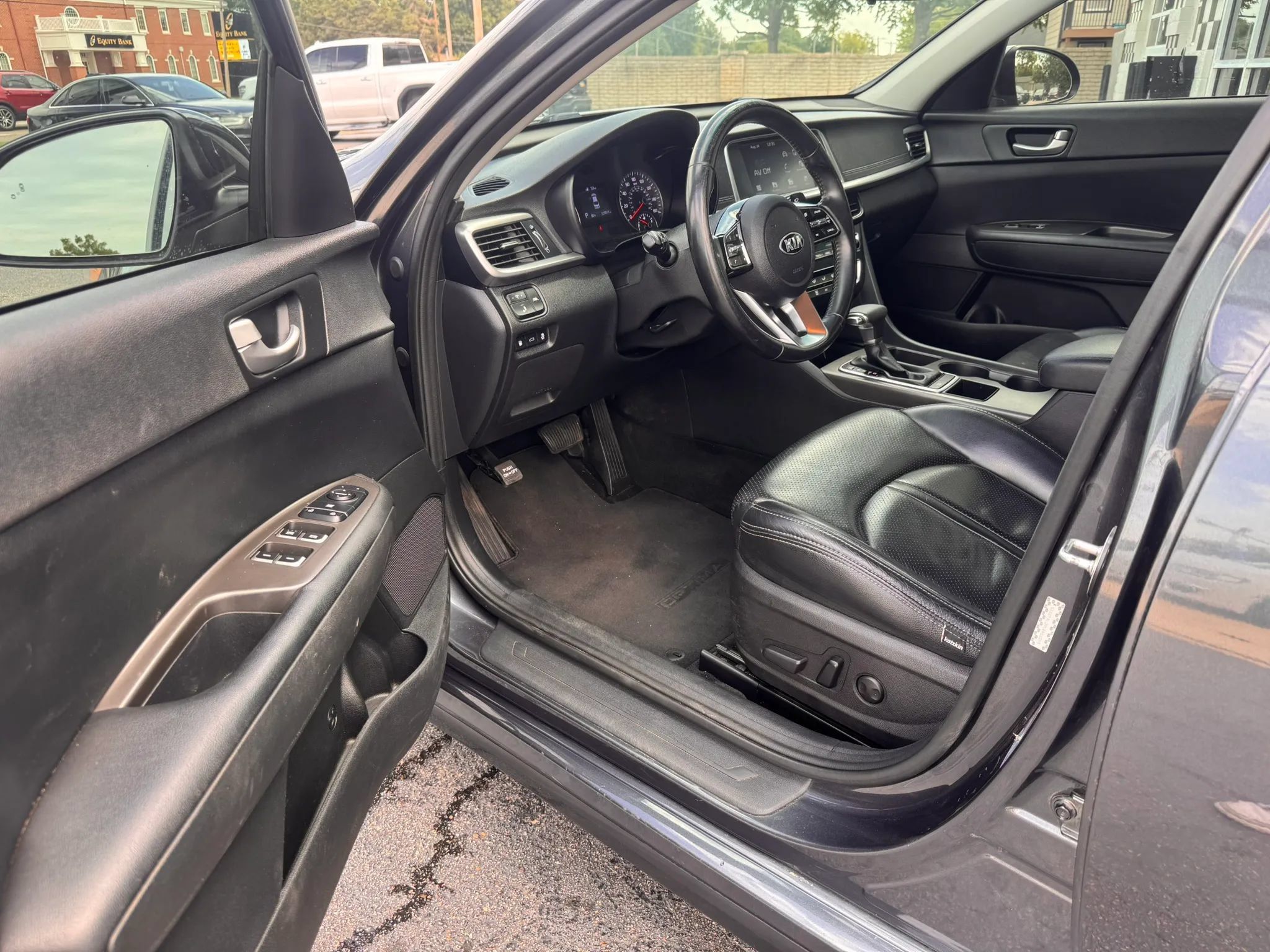 Used 2020 Kia Optima S FWD image 17
