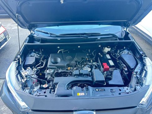 Used 2025 Toyota RAV4 XLE image 32