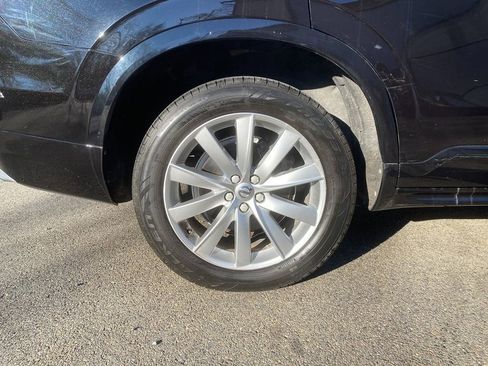 Used 2017 Volvo XC90 T6 Momentum w/ Vision Package image 31