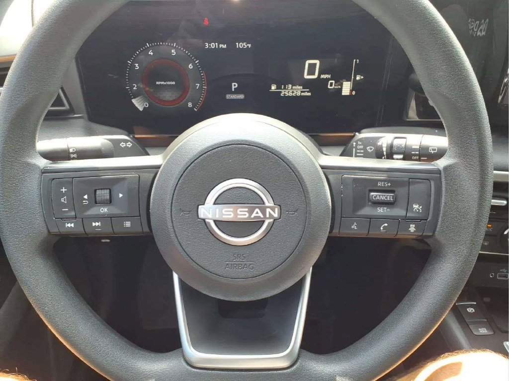 Used 2025 Nissan Kicks S FWD image 13