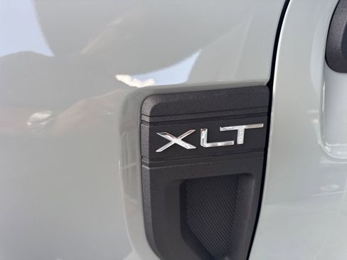 Certified 2023 Ford Maverick XLT FWD image 14