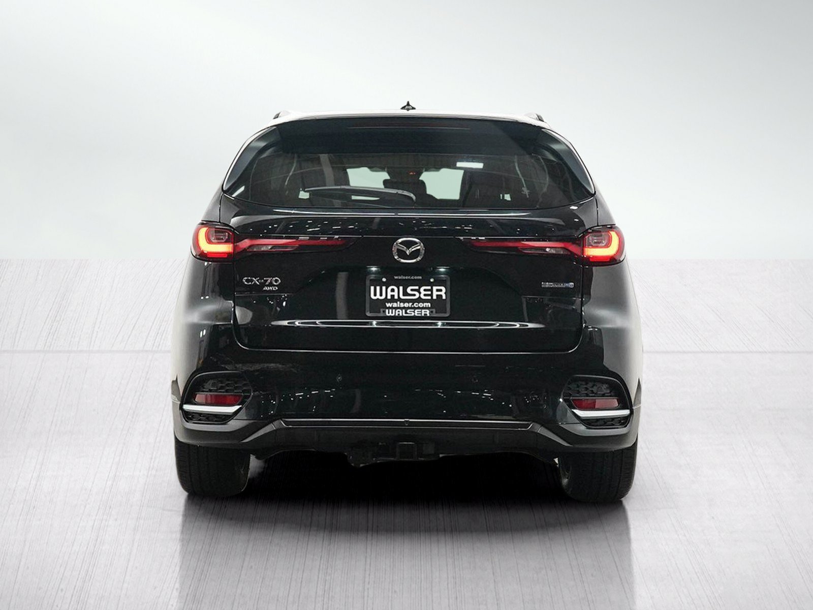 Certified 2025 MAZDA CX-70 Plug-In Hybrid w/ Premium Plus AWD/4WD image 4