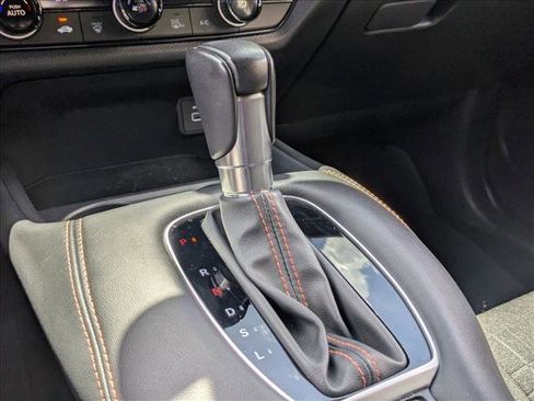 Used 2024 Honda HR-V Sport image 11