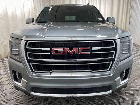 Certified 2023 GMC Yukon XL SLT w/ SLT Premium Package AWD/4WD image 24