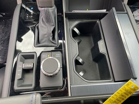 New 2026 Toyota Tundra Platinum image 32