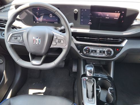 Used 2024 Buick Envista Sport Touring w/ Convenience I Package FWD image 10