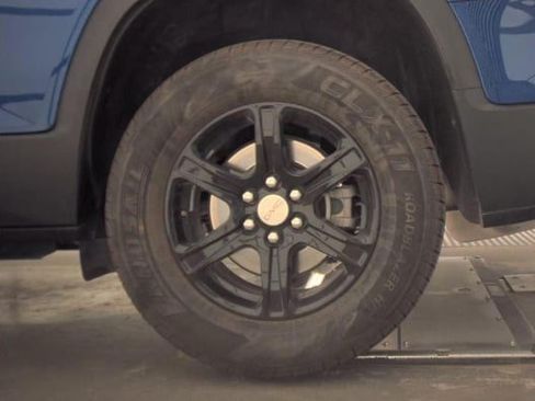 Used 2023 GMC Acadia AT4 AWD/4WD image 8