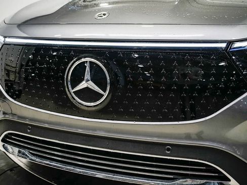 New 2025 Mercedes-Benz EQB 300 EQB 300 image 8