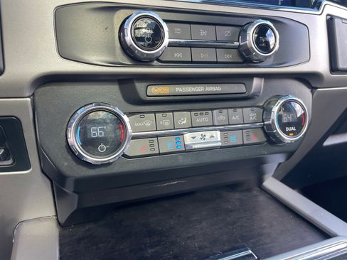 Used 2022 Ford F250 Lariat w/ Lariat Ultimate Package image 30