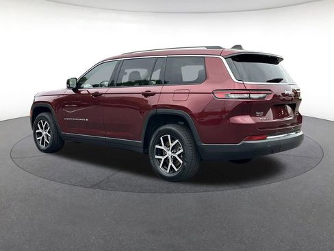 Used 2023 Jeep Grand Cherokee L Limited AWD/4WD image 3