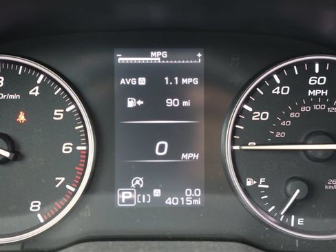 Certified 2025 Subaru Crosstrek 2.5i Premium AWD/4WD image 27