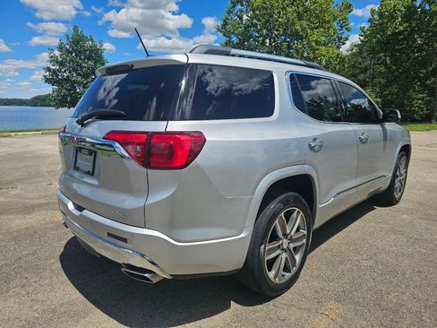 Used 2017 GMC Acadia Denali w/ Technology Package AWD/4WD image 5