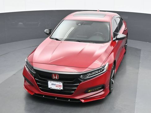 Used 2018 Honda Accord Sport image 16