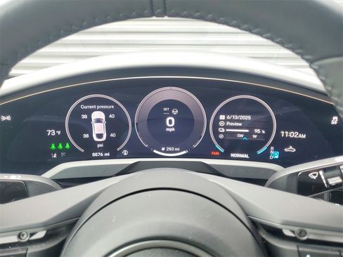 Certified 2025 Porsche Taycan 4S image 10