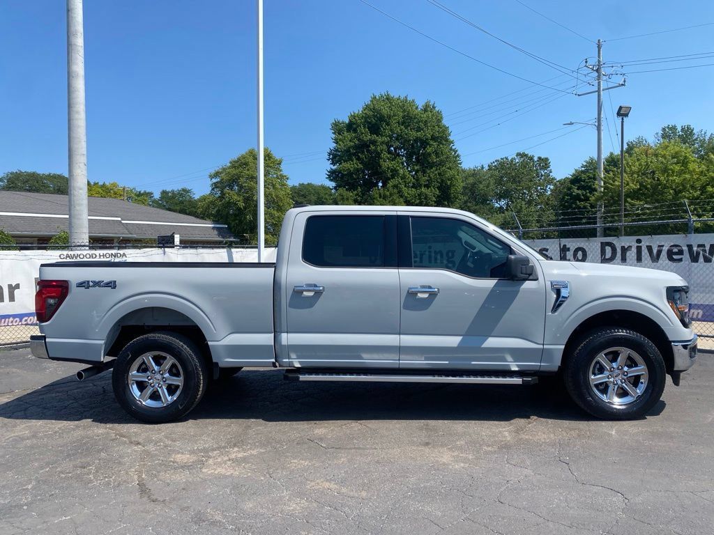 Used 2024 Ford F150 XLT AWD/4WD image 2