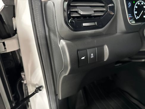 Used 2025 Honda Pilot EX-L image 18