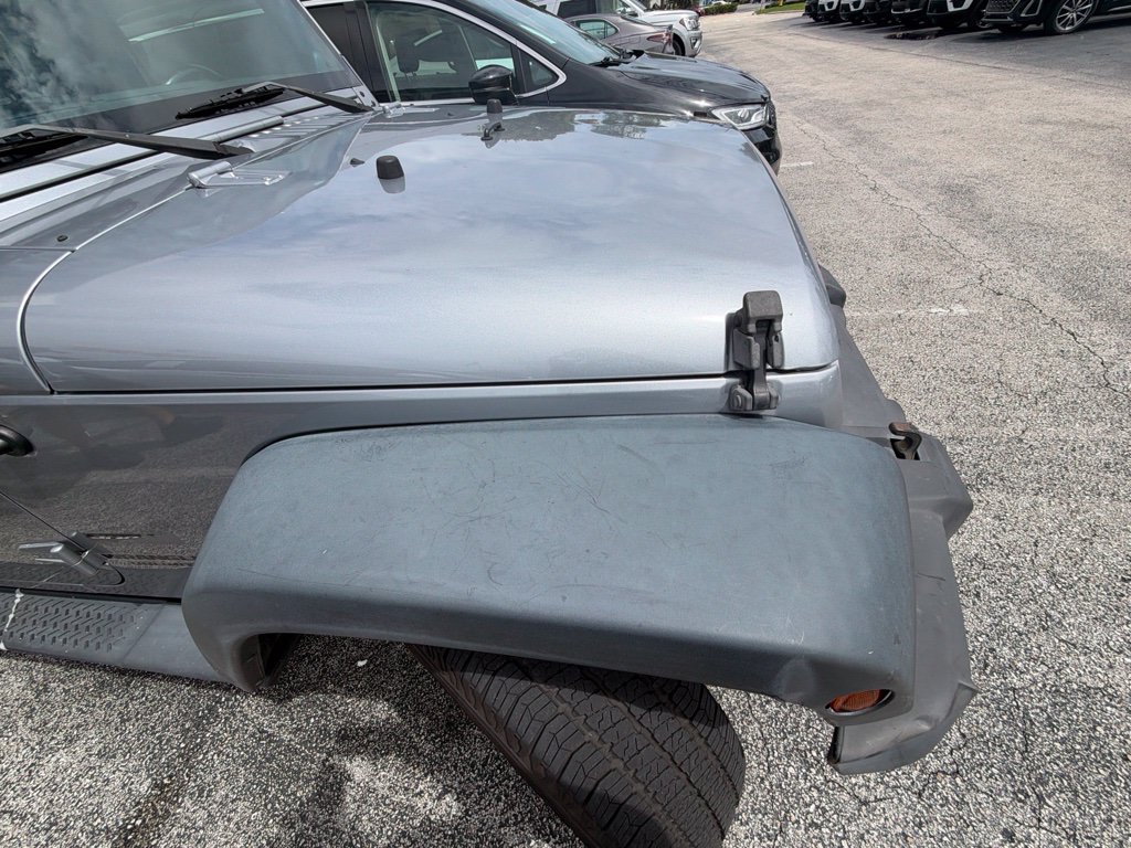 Used 2014 Jeep Wrangler Unlimited Sport w/ Quick Order Package 24S AWD/4WD image 19