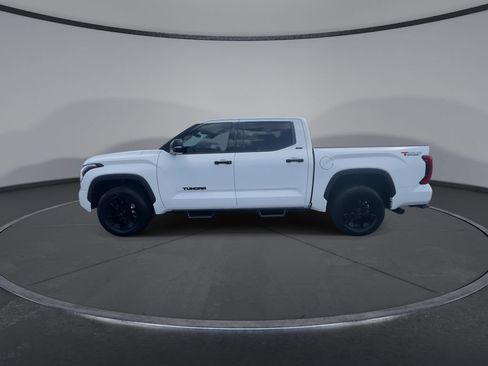 Used 2023 Toyota Tundra SR5 w/ SR5 Convenience Package AWD/4WD image 6