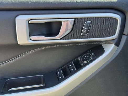 Certified 2022 Ford Explorer XLT AWD/4WD image 17