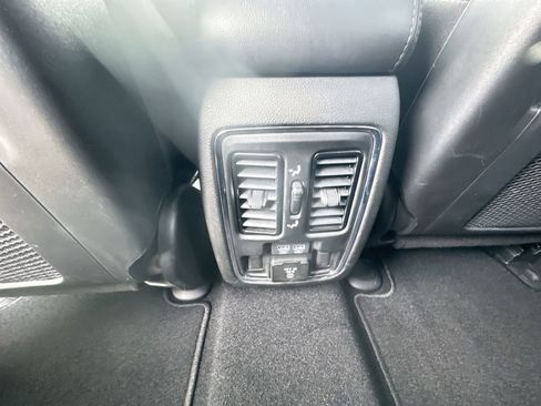 Used 2021 Jeep Grand Cherokee Limited AWD/4WD image 22