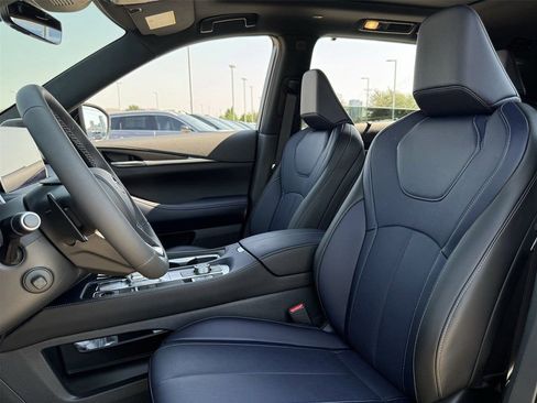 New 2026 INFINITI QX60 Sport AWD/4WD image 22